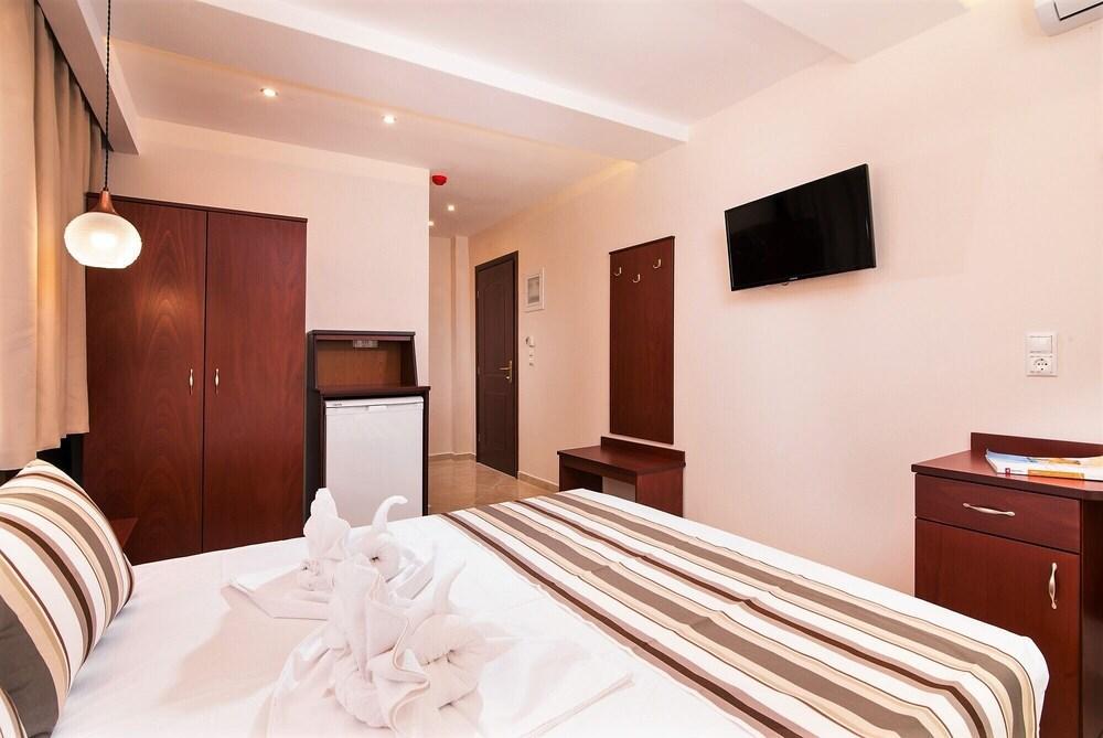 Hotel Diamond Limenaria  Bagian luar foto